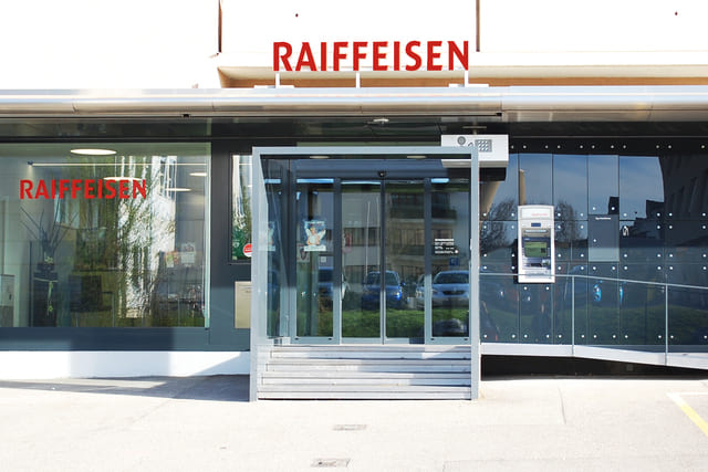 Umbau Raiffeisenbank Unterkulm - Bild 1